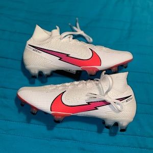 Women’s Nike Mercurial Superfly 7 Elite FG Cleats
